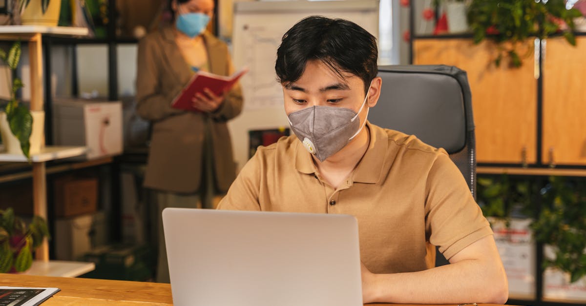 WX老号发卡网：短信的魅力