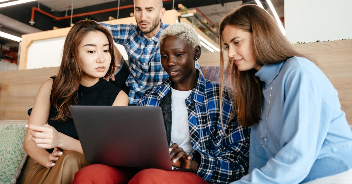 虎牙实名账号:手机app详情下载教程网站