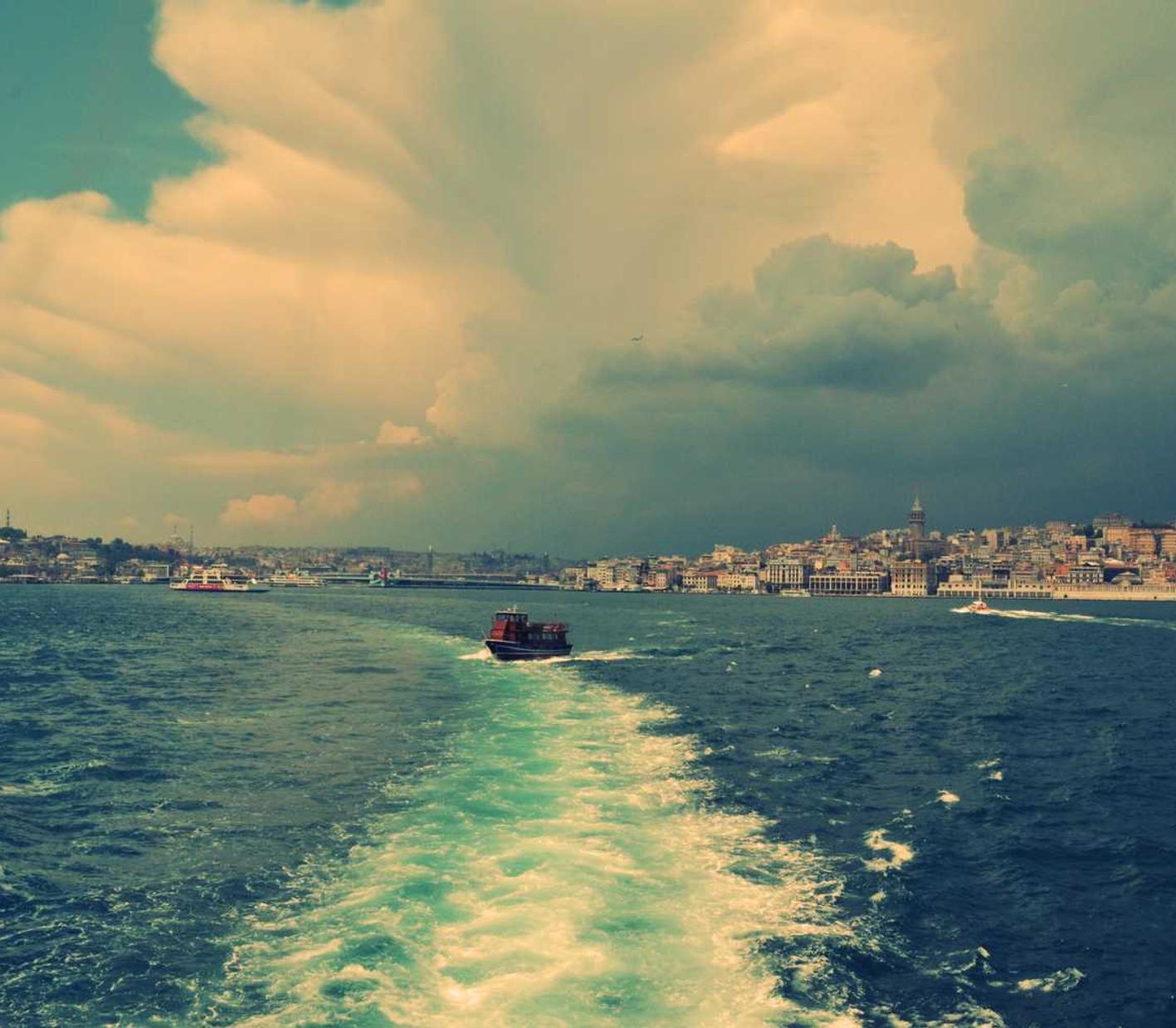 分享通信实名账号：电影app详情下载教程美女