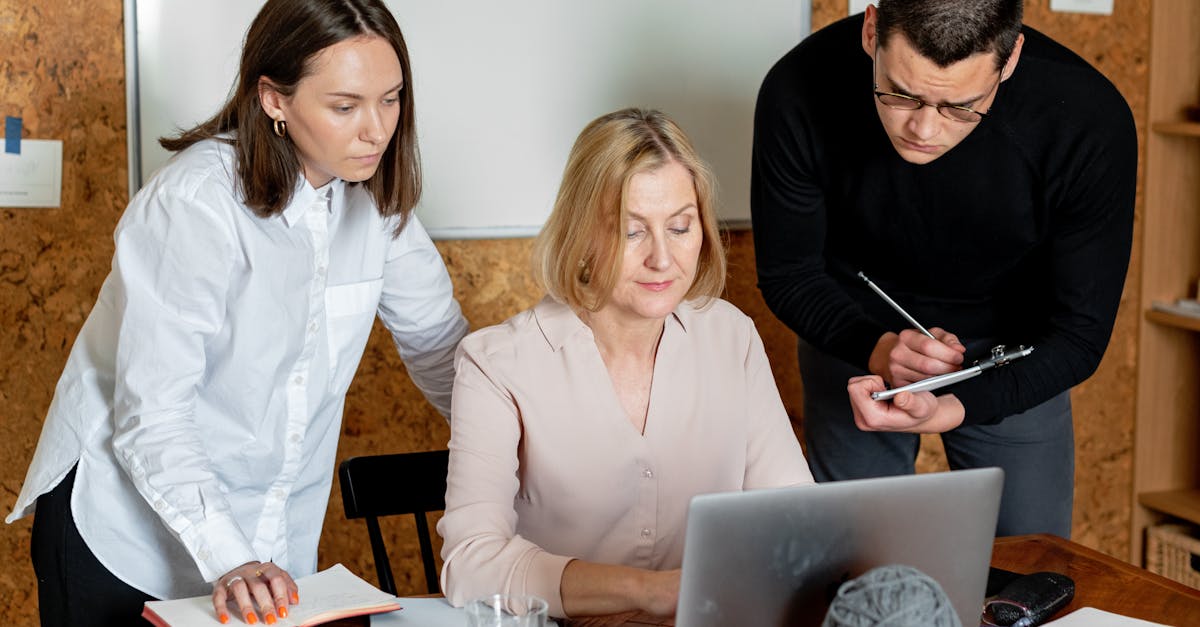 爆裂魔女:拳头账号不会注册怎么办